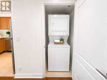 607 - 33 ELM DRIVE W | Mississauga Ontario | Slide Image Nine