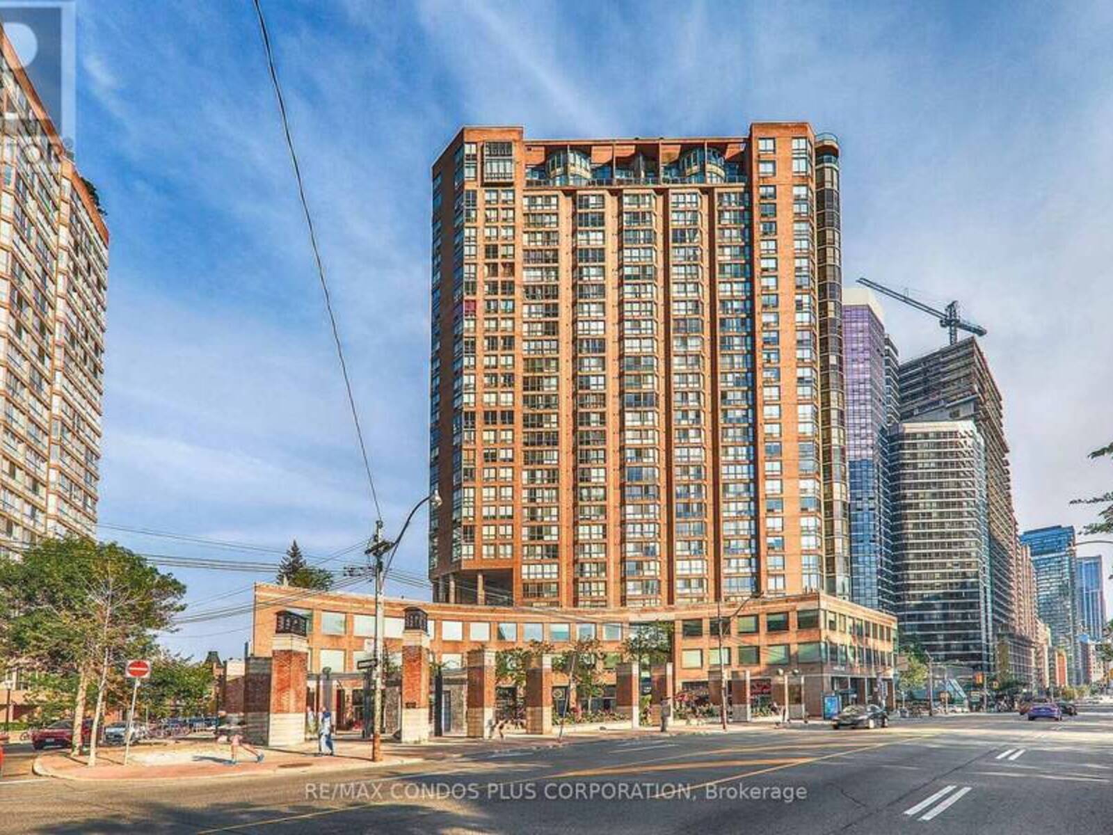 1215 - 44 ST JOSEPH STREET, Toronto, Ontario M4Y 2W4