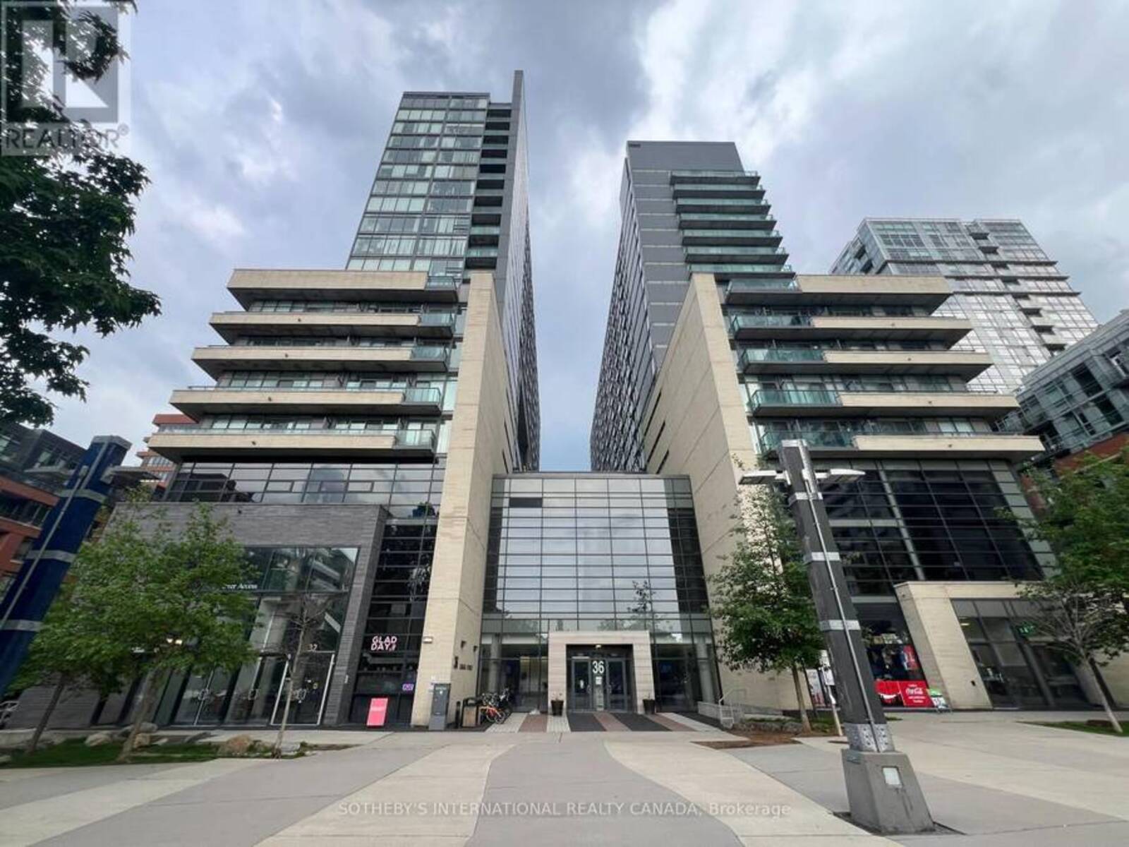 815 - 36 LISGAR STREET, Toronto, Ontario M6J 0C7