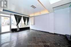 622 THE QUEENSWAY | Toronto Ontario | Slide Image Sixteen