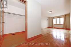 622 THE QUEENSWAY | Toronto Ontario | Slide Image Nineteen