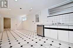 622 THE QUEENSWAY | Toronto Ontario | Slide Image Thirty