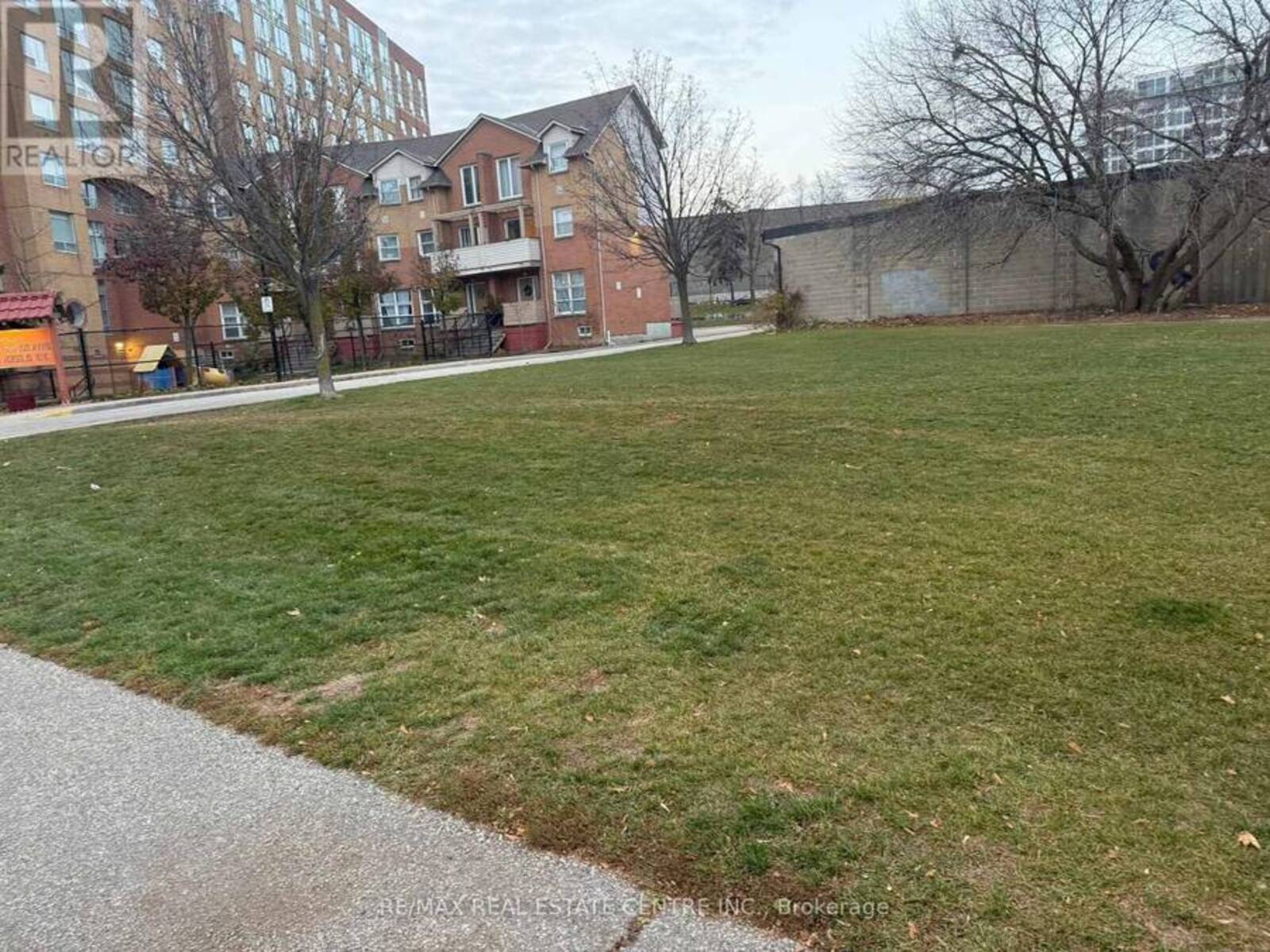 W/S KEELE ST, Toronto, Ontario M6N 3E9