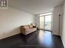 PH13 - 75 KING WILLIAM CRESCENT | Richmond Hill Ontario | Slide Image Eleven