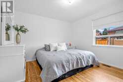 2 DEL RIA DRIVE | Toronto Ontario | Slide Image Three