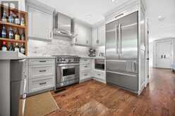30 EDGEWOOD CRESCENT | Toronto Ontario | Slide Image Fifteen