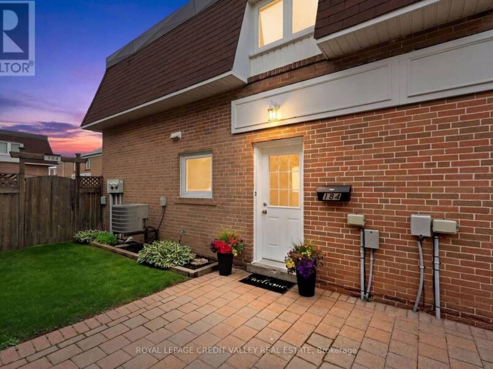 184 - 184 TOWN HOUSE CRESCENT, Brampton, Ontario L6W 3C6