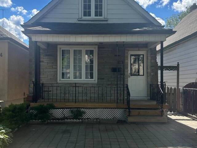98 CHAMBERS AVENUE Toronto Ontario, M6N 3M2 - 4 Bedrooms Home For Sale