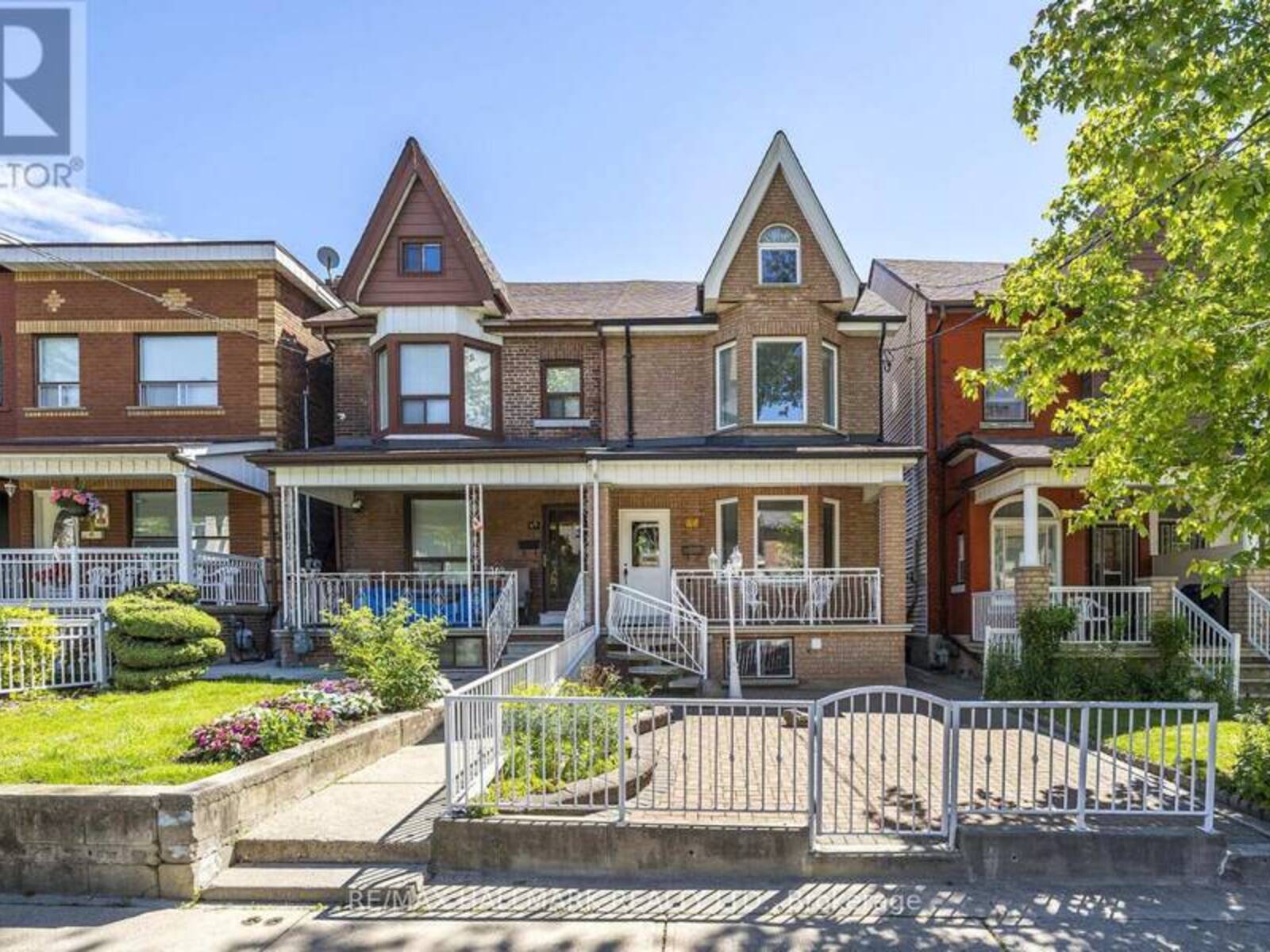 47 MONTROSE AVENUE, Toronto, Ontario M6J 2T6