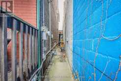 811 BLOOR STREET W | Toronto Ontario | Slide Image Seven