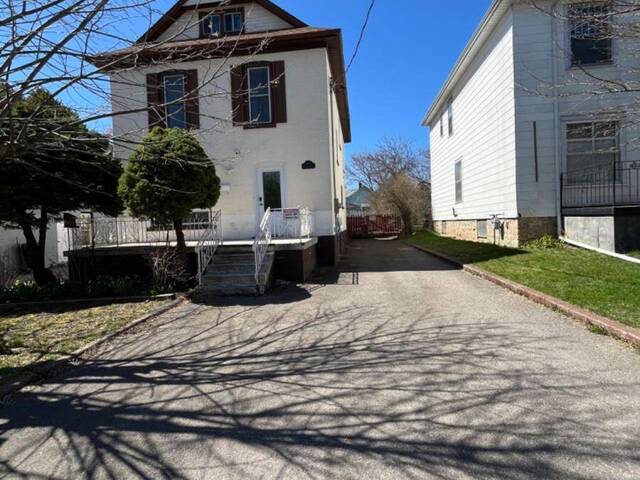 5021 SAINT CLAIR AVENUE Niagara Falls Ontario, L2E 3T8 - 5 Bedrooms Home For Sale