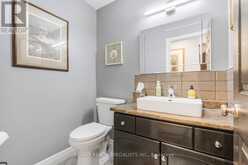 16 LOIS LANE | Guelph Ontario | Slide Image Nineteen