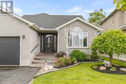 16 LOIS LANE | Guelph Ontario | Slide Image Two