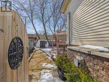 4 1/2 LEASIDE DRIVE | St. Catharines Ontario | Slide Image Thirty-two
