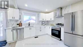 5 JOHNSON ROAD | Aurora Ontario | Slide Image Ten