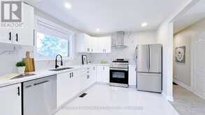 5 JOHNSON ROAD | Aurora Ontario | Slide Image Nine