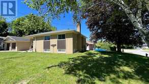 5 JOHNSON ROAD | Aurora Ontario | Slide Image Twenty-eight
