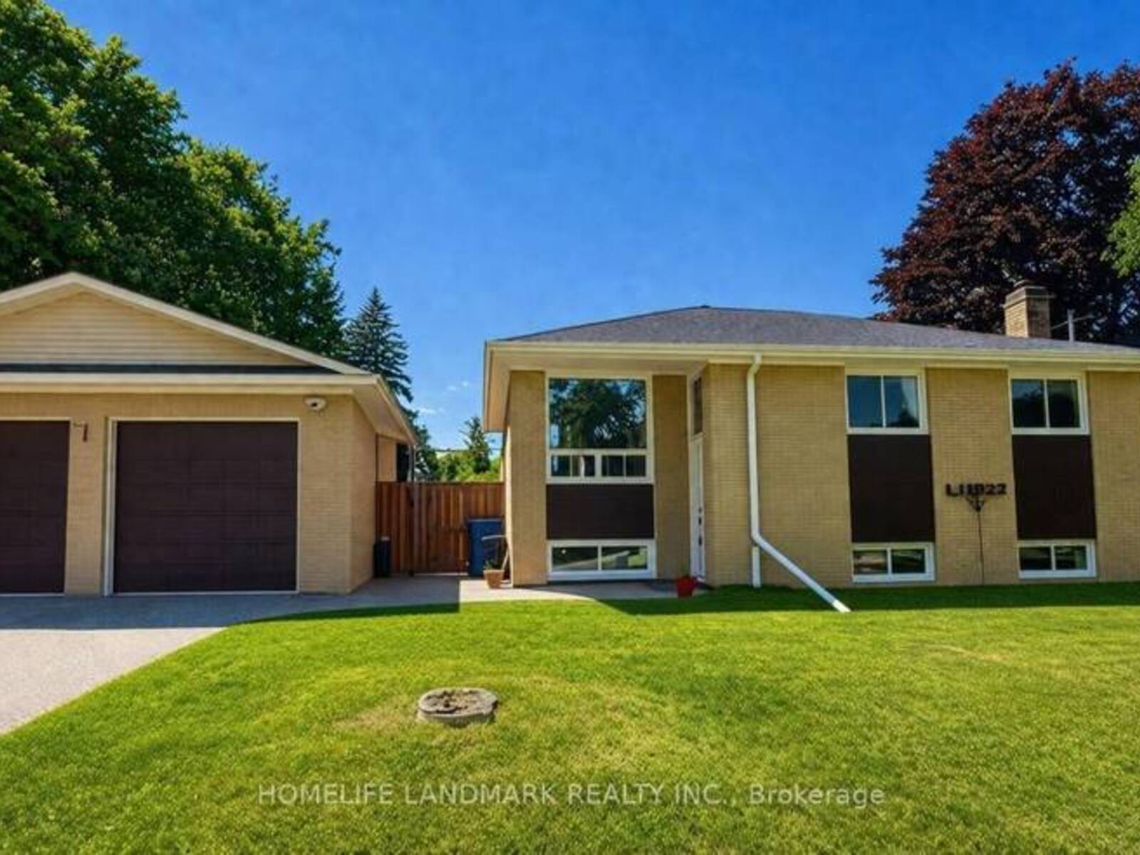 5 JOHNSON ROAD, Aurora, Ontario L4G 2A1