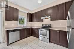 39 MILSON CRESCENT | Angus Ontario | Slide Image Seven