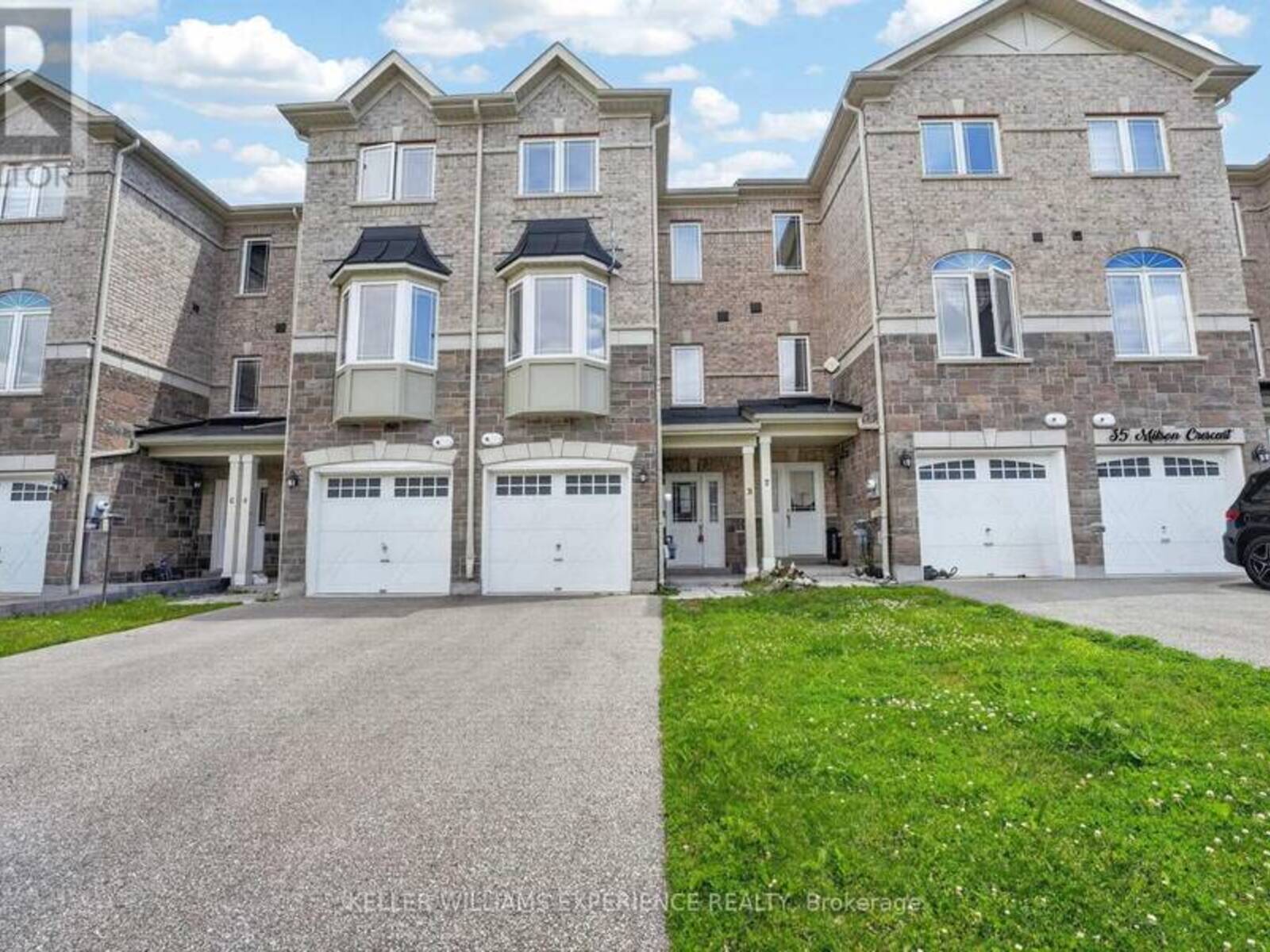 39 MILSON CRESCENT, Angus, Ontario L3W 0C9
