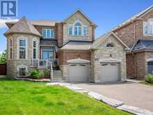 655 KOZEL COURT | Mississauga Ontario | Slide Image Two