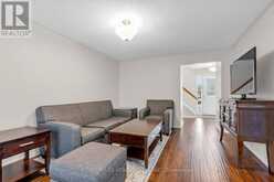 36 RAVENGLOSS DRIVE | Markham Ontario | Slide Image Fifteen