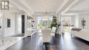 241 HOLLADAY DRIVE | Aurora Ontario | Slide Image Sixteen