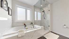 241 HOLLADAY DRIVE | Aurora Ontario | Slide Image Twenty-three