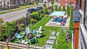 241 HOLLADAY DRIVE | Aurora Ontario | Slide Image Thirty