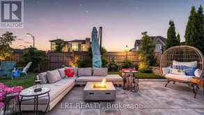 241 HOLLADAY DRIVE | Aurora Ontario | Slide Image Forty-eight