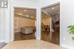 8 W. DYKIE COURT | Bradford West Gwillimbury Ontario | Slide Image Four