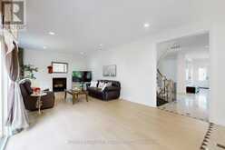 18 MARINUCCI COURT | Richmond Hill Ontario | Slide Image Sixteen