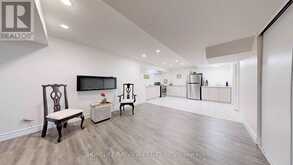 18 MARINUCCI COURT | Richmond Hill Ontario | Slide Image Forty