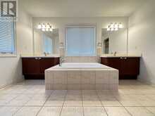 22 LUNDY DRIVE | Markham Ontario | Slide Image Thirteen