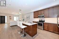 17 ZENYATTA LANE | East Gwillimbury Ontario | Slide Image Seventeen