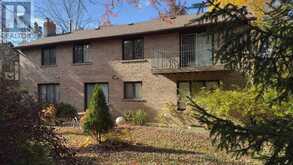 117 WESTWOOD LANE | Richmond Hill Ontario | Slide Image Two