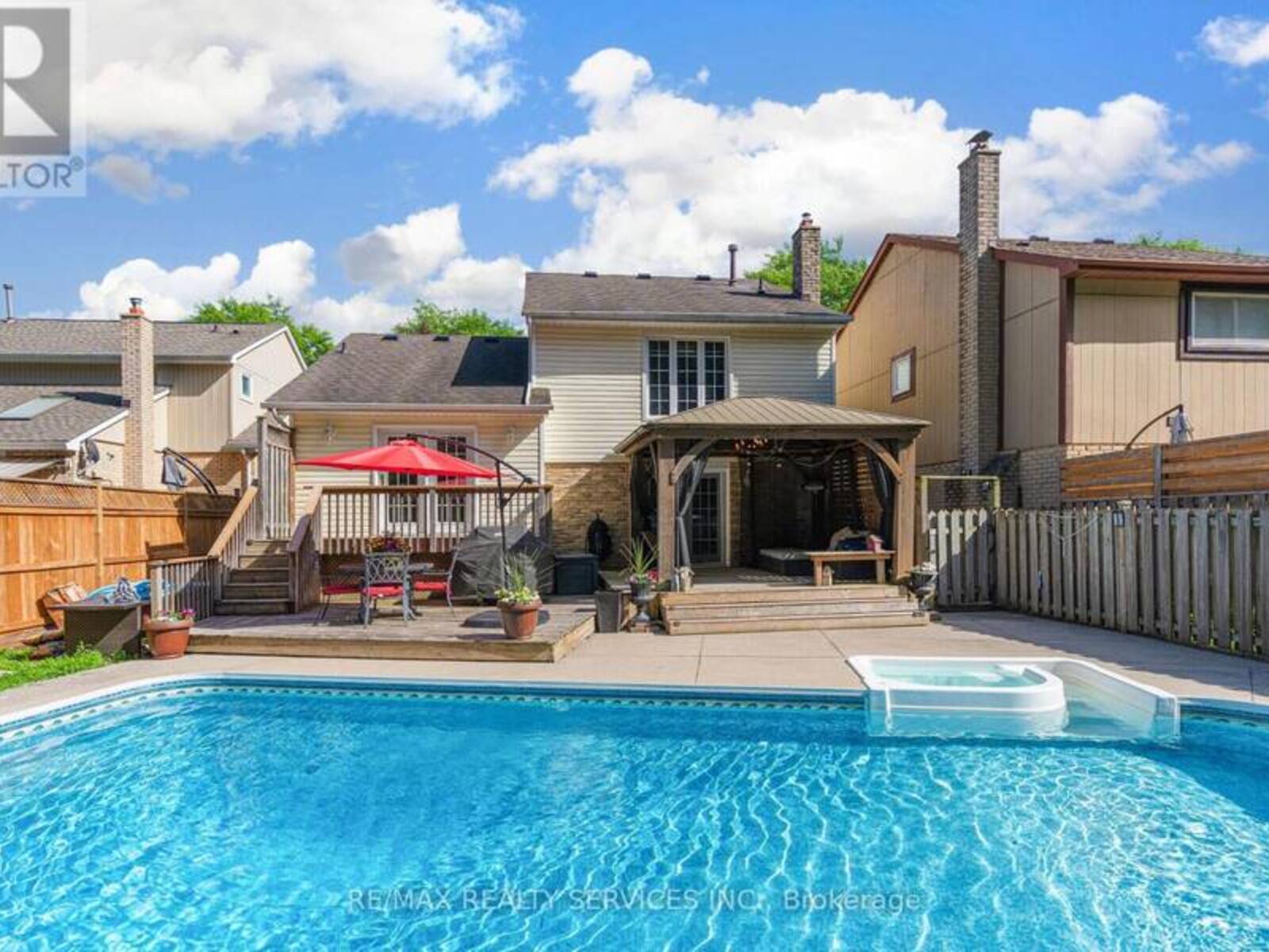 96 ROYAL PALM DRIVE, Brampton, Ontario L6Z 1P7