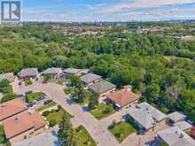 37 NEWLIN CRESCENT | Toronto Ontario | Slide Image Twelve