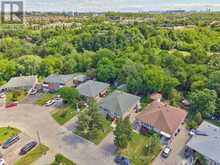 37 NEWLIN CRESCENT | Toronto Ontario | Slide Image Nine