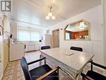 101 CLOVELLY COVE | Georgina Ontario | Slide Image Seven