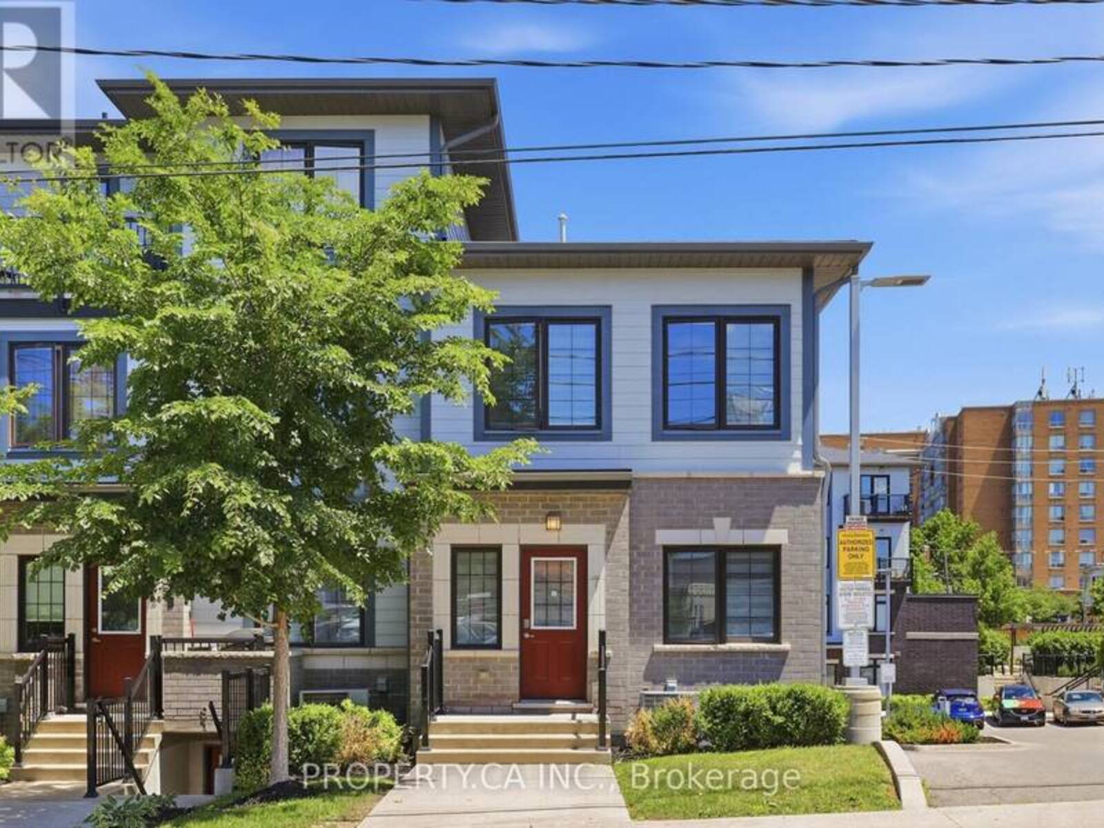 7 FORBES AVENUE, Toronto, Ontario M6M 0B5