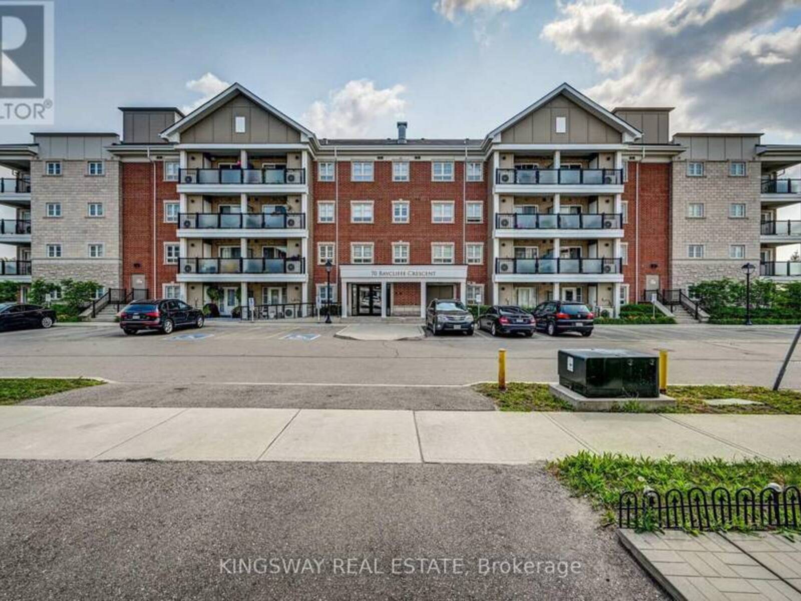 303 - 70 BAYCLCIFFE CRESCENT, Brampton, Ontario L7A 3Z4