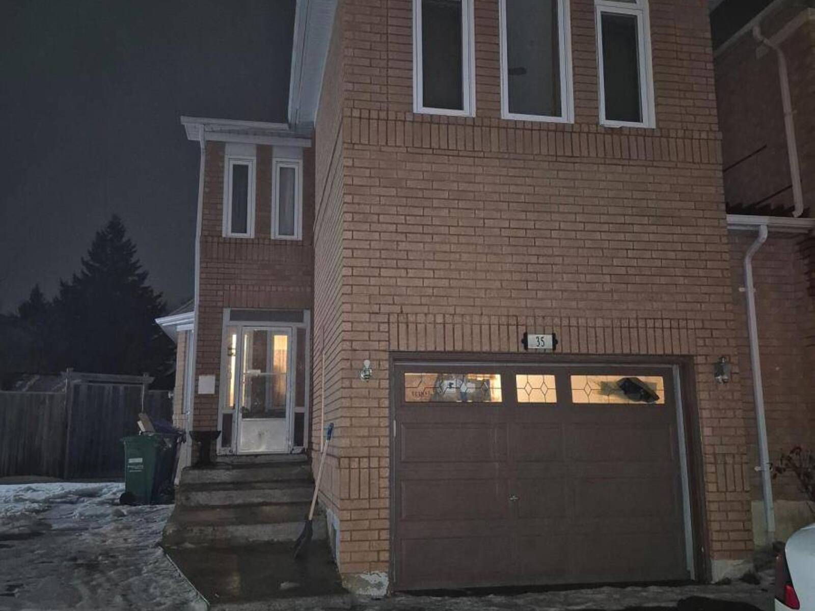 35 ALASKAN SUMMIT COURT, Brampton, Ontario L6R 1P1