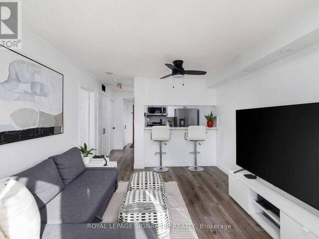 909 - 880 DUNDAS STREET W Mississauga Ontario, L5C 4H3 - 1 Bedroom Condo For Sale
