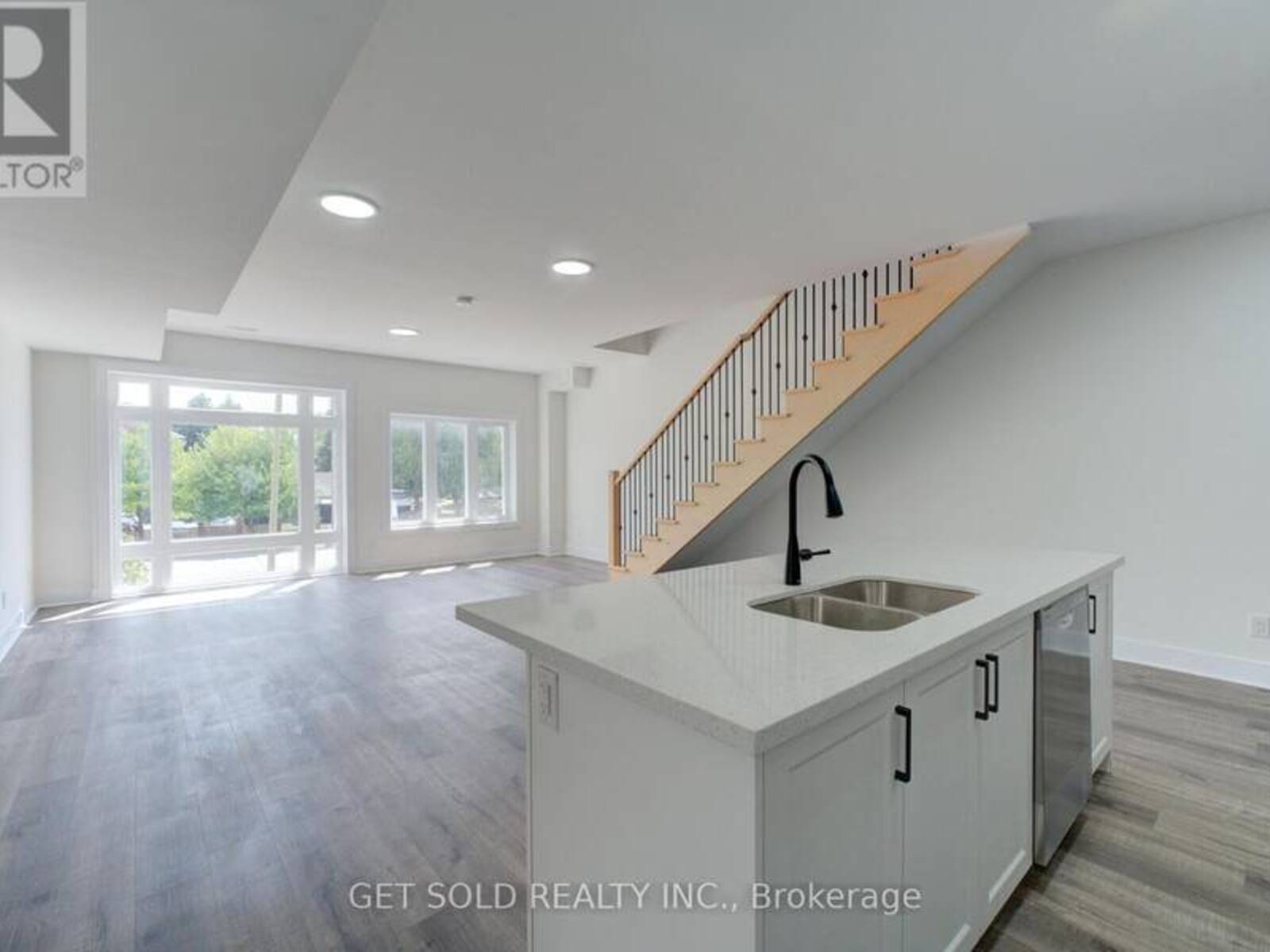 12 - 6701 THOROLD STONE ROAD, Niagara Falls, Ontario L2J 1B3