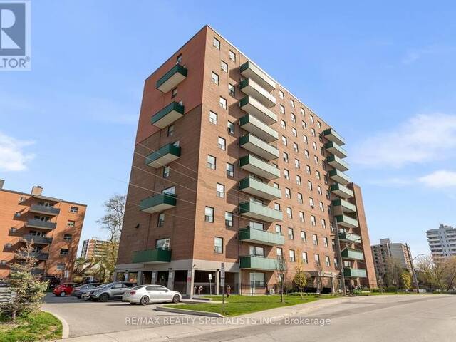 301 - 49 QUEEN STREET Mississauga Ontario, L5G 4N6 - 3 Bedrooms Waterfront Condo For Sale
