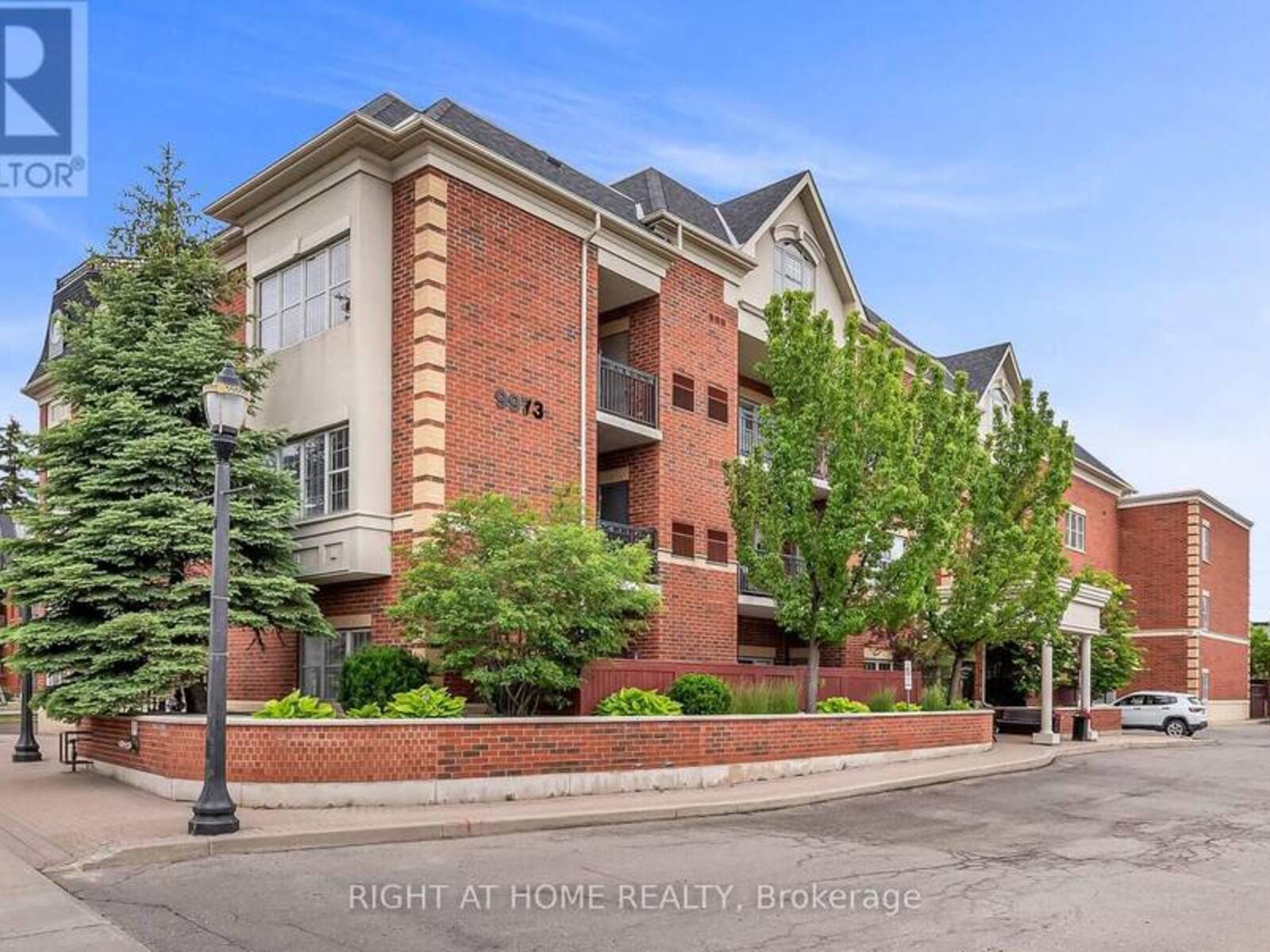 206 - 9973 KEELE STREET, Vaughan, Ontario L6A 3Y5