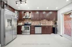 62 RAVENSCLIFFE COURT | Brampton Ontario | Slide Image Ten