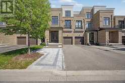 132 ELYSE COURT | Aurora Ontario | Slide Image One