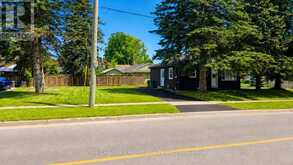 142 WINSTON BOULEVARD | Cambridge Ontario | Slide Image One